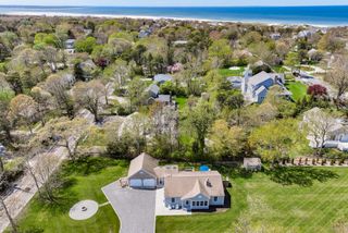 3 Hippogriffe Road, Dennis, MA 02638