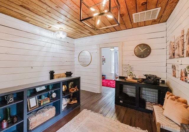 503 S First Street, Benton, AR 72015