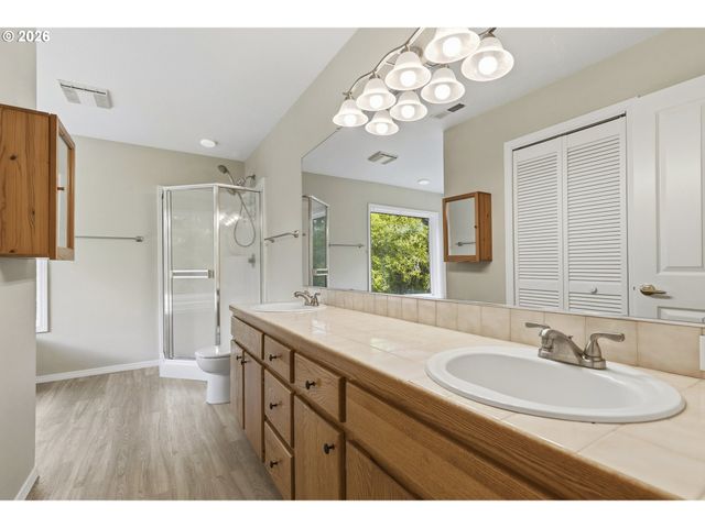 19201 Ne 207TH Ave, Brush Prairie, WA 98606