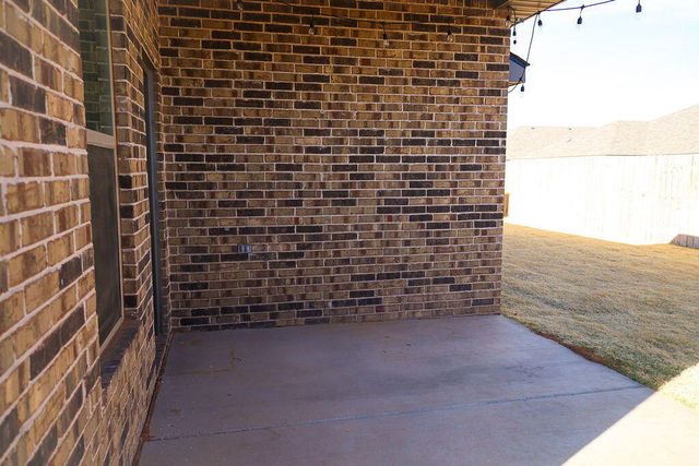 2916 Corpus Avenue, Wolfforth, TX 79382