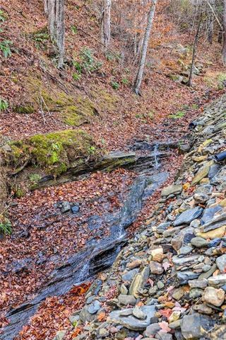 2507 Parker Eller Road, Lansing, NC 28643