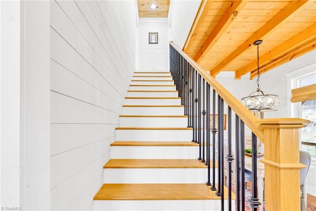 2507 Parker Eller Road, Lansing, NC 28643