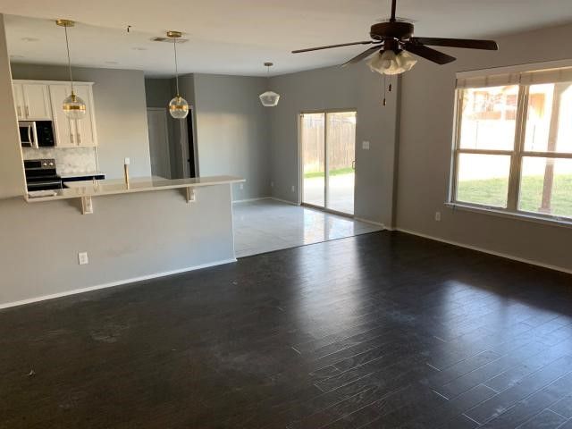 1020 Long Pointe Avenue, Fort Worth, TX 76108