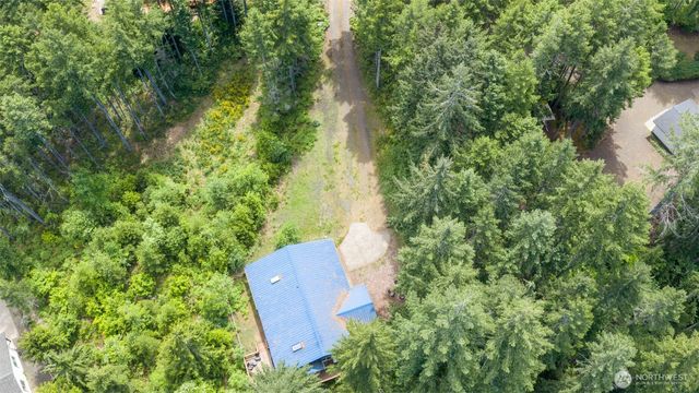 70 N Beaver Place N, Hoodsport, WA 98548
