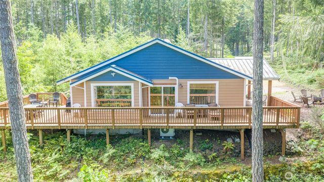 70 N Beaver Place N, Hoodsport, WA 98548