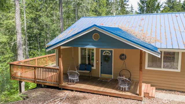 70 N Beaver Place N, Hoodsport, WA 98548
