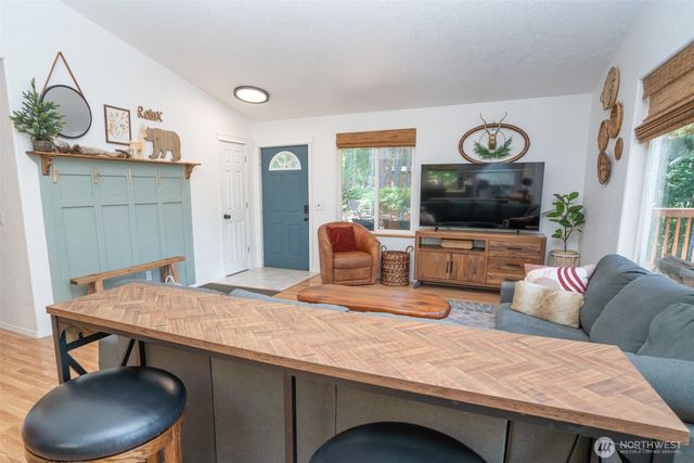 70 N Beaver Place N, Hoodsport, WA 98548