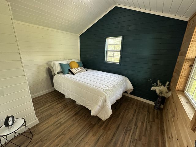 10931 Beechcraft Rd, Bon Aqua, TN 37025