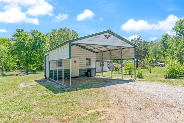 10931 Beechcraft Rd, Bon Aqua, TN 37025