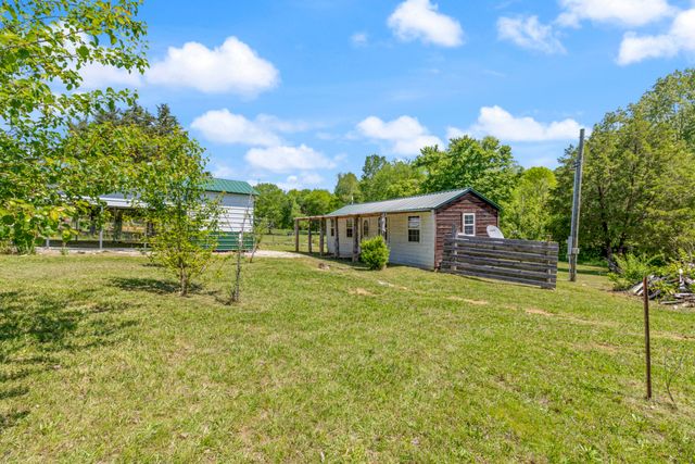 10931 Beechcraft Rd, Bon Aqua, TN 37025