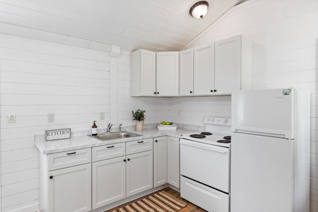 10931 Beechcraft Rd, Bon Aqua, TN 37025