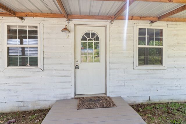 10931 Beechcraft Rd, Bon Aqua, TN 37025