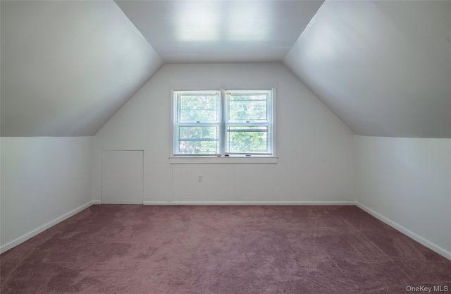 82-53 266th Street, Floral Park, NY 11004