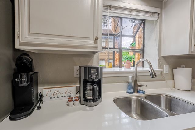 15221 Berry Trail 1201, Dallas, TX 75248