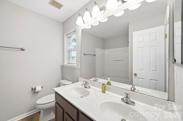687 Rock Lake Glen, Fort Mill, SC 29715