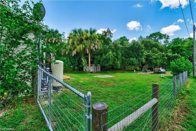 551 Golden Gate BLVD W, Naples, FL 34120