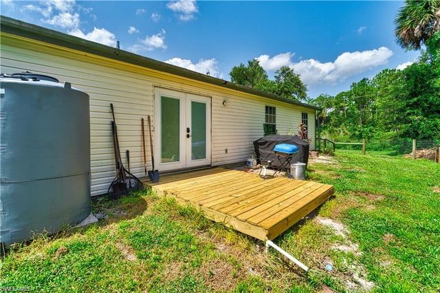 551 Golden Gate BLVD W, Naples, FL 34120