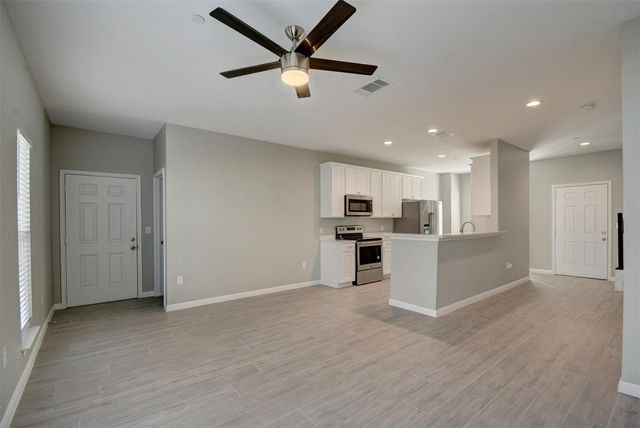 969 W Highway 71 4102, Bastrop, TX 78602