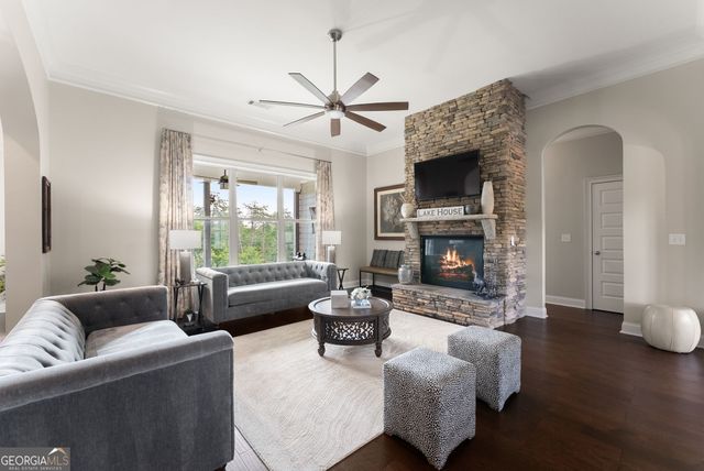 3438 Dockside Shores Drive, Gainesville, GA 30506