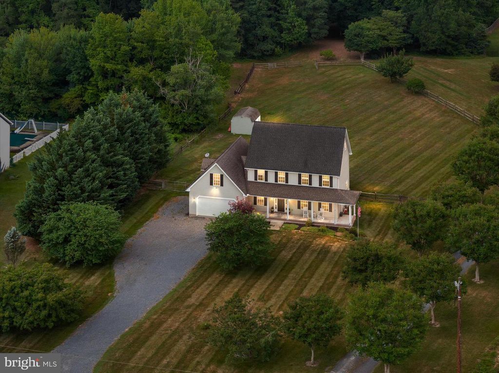 Image 1 of property listing at 913 CLARK CORNERS RD, Centreville, MD 21617