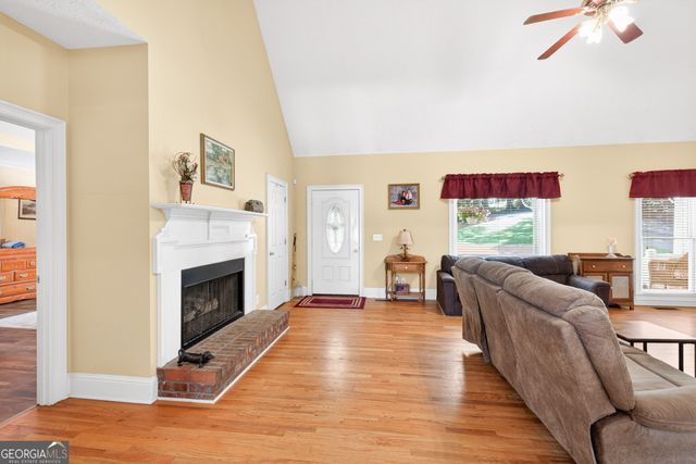 6 Adella Lane, Jefferson, GA 30549