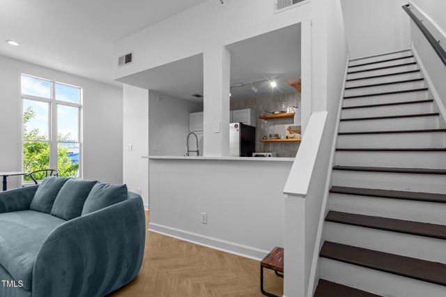 320 W Martin Street 205, Raleigh, NC 27601