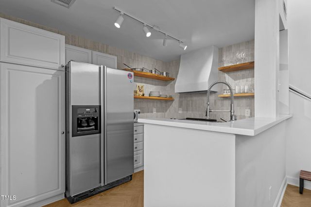 320 W Martin Street 205, Raleigh, NC 27601