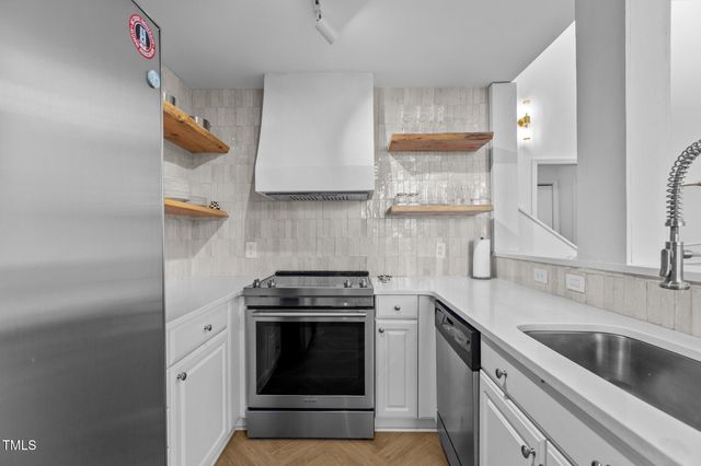 320 W Martin Street 205, Raleigh, NC 27601