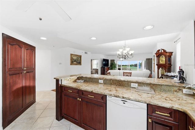 1200 COUNTRY CLUB DRIVE 2106, Largo, FL 33771