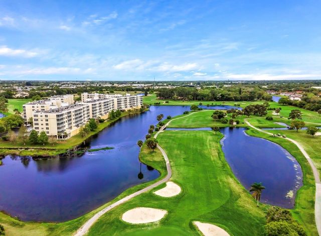 1200 COUNTRY CLUB DRIVE 2106, Largo, FL 33771