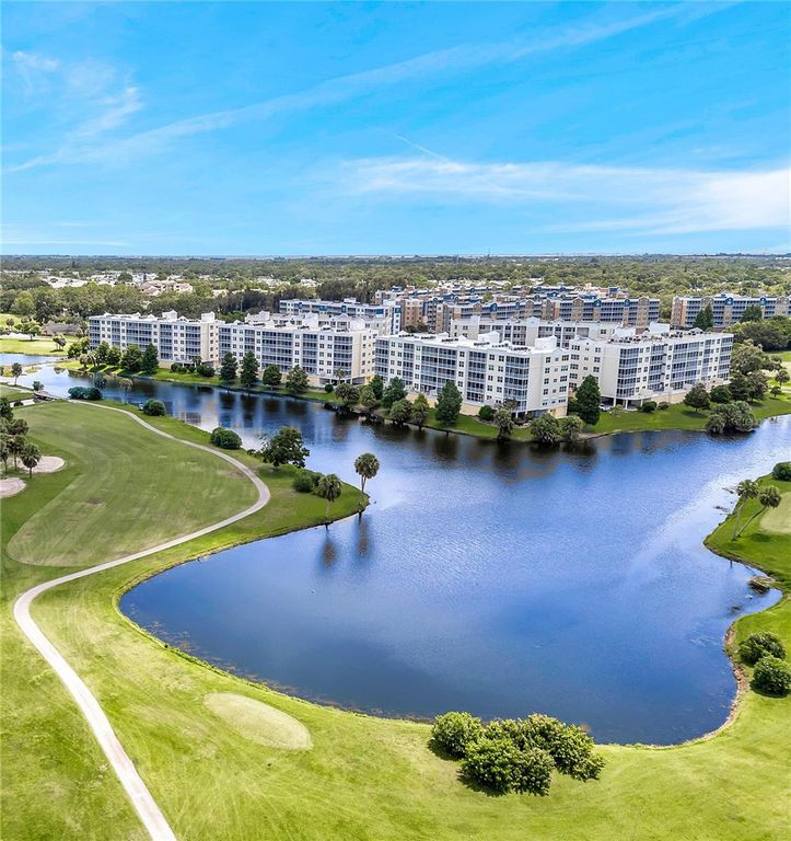 1200 COUNTRY CLUB DRIVE 2106, Largo, FL 33771