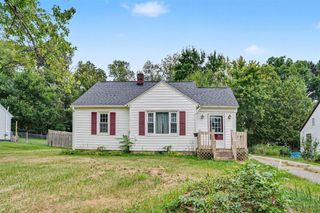 1528 Hamelink Drive, Portage, MI 49002