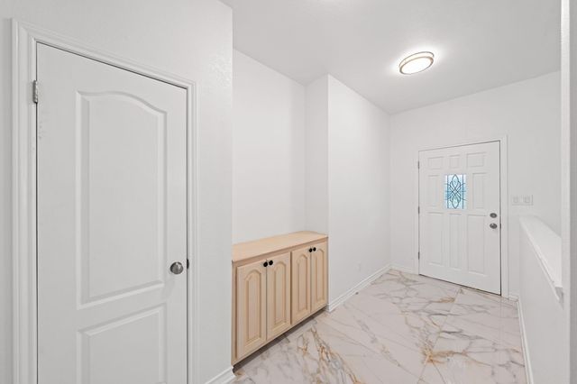 315 Lakewood Dr, Kerrville, TX 78028