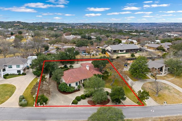 315 Lakewood Dr, Kerrville, TX 78028