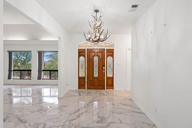 315 Lakewood Dr, Kerrville, TX 78028