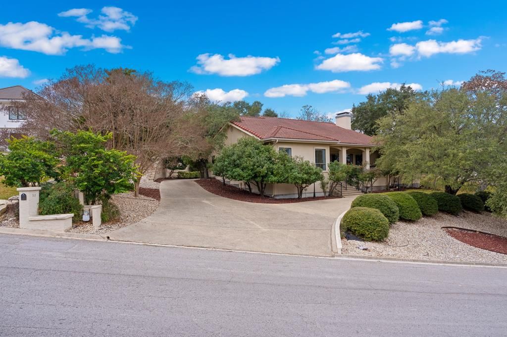 315 Lakewood Dr, Kerrville, TX 78028