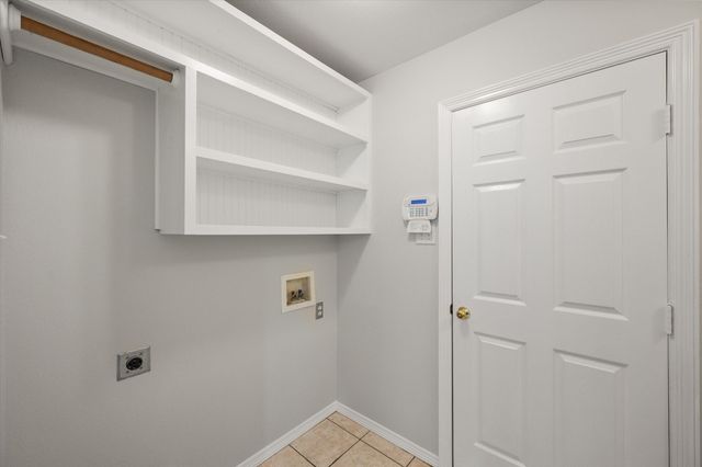 5605 Lasso Road, Arlington, TX 76017