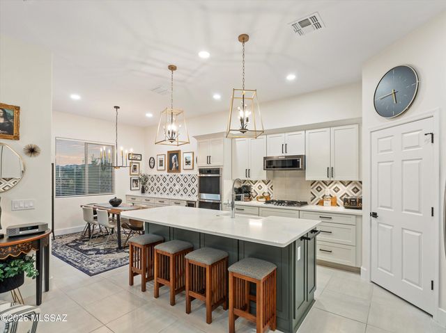 13275 N Stonecrop Lane, Oro Valley, AZ 85755