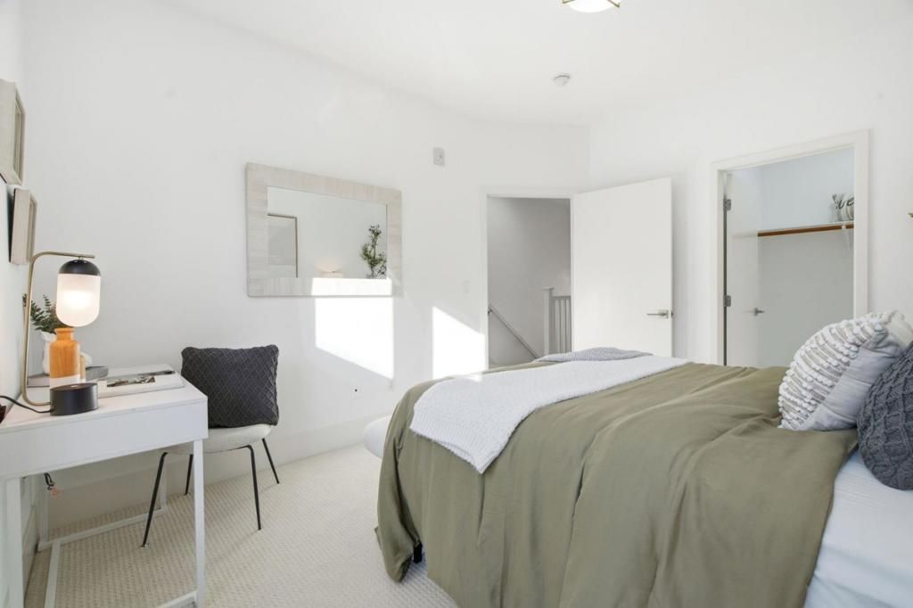 Image 15 of property listing at 820 Altaire Walk, Palo Alto, CA 94303