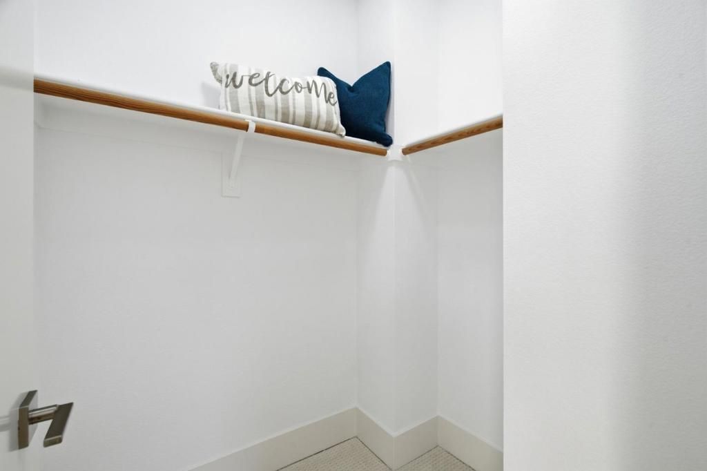 Image 16 of property listing at 820 Altaire Walk, Palo Alto, CA 94303