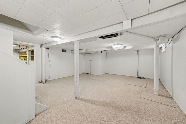 1662 Glendale Avenue, Saginaw Twp, MI 48638