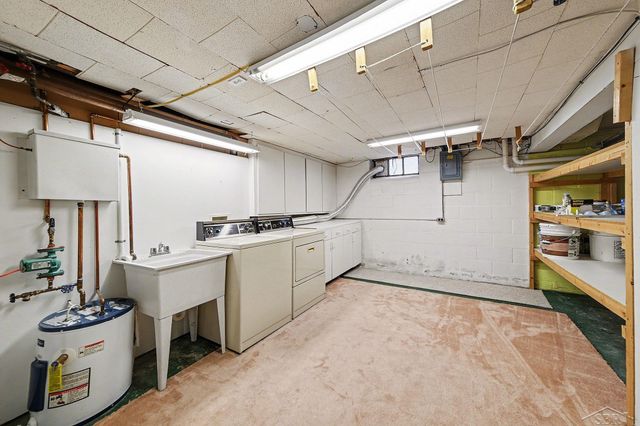 1662 Glendale Avenue, Saginaw Twp, MI 48638