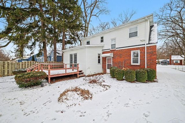 1662 Glendale Avenue, Saginaw Twp, MI 48638