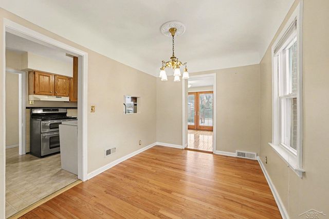 1662 Glendale Avenue, Saginaw Twp, MI 48638