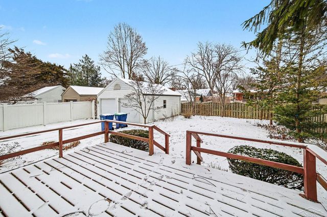 1662 Glendale Avenue, Saginaw Twp, MI 48638