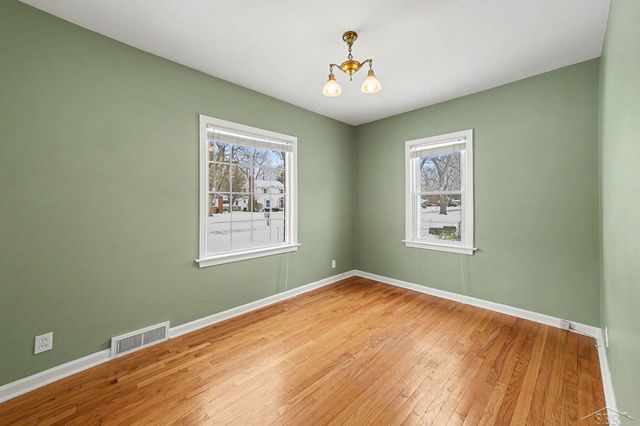 1662 Glendale Avenue, Saginaw Twp, MI 48638