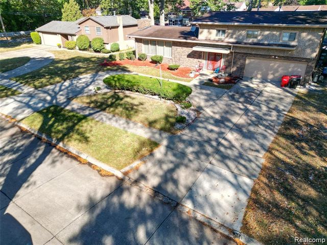 17160 Westland Avenue, Southfield, MI 48075