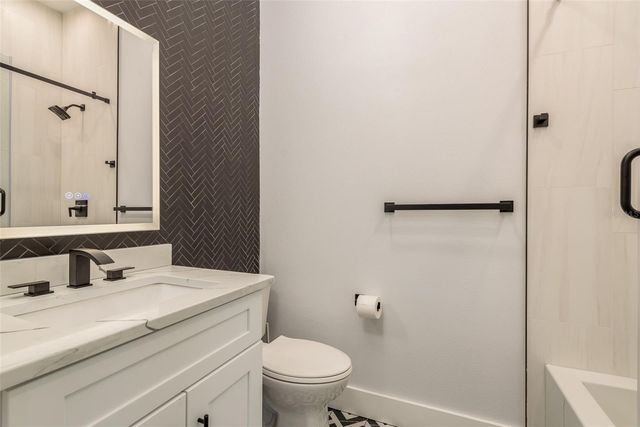 877 CYPRESS LAKEVIEW COURT, Tarpon Springs, FL 34688