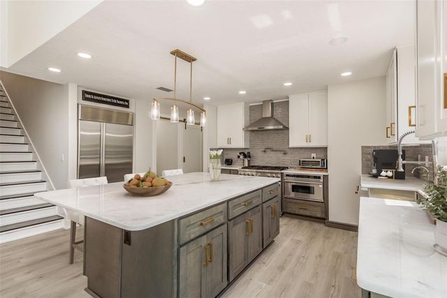 877 CYPRESS LAKEVIEW COURT, Tarpon Springs, FL 34688