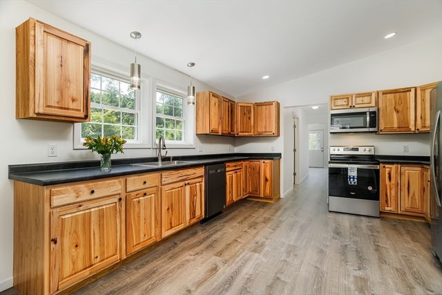 54 Deacons Lane, Troy, NH 03465